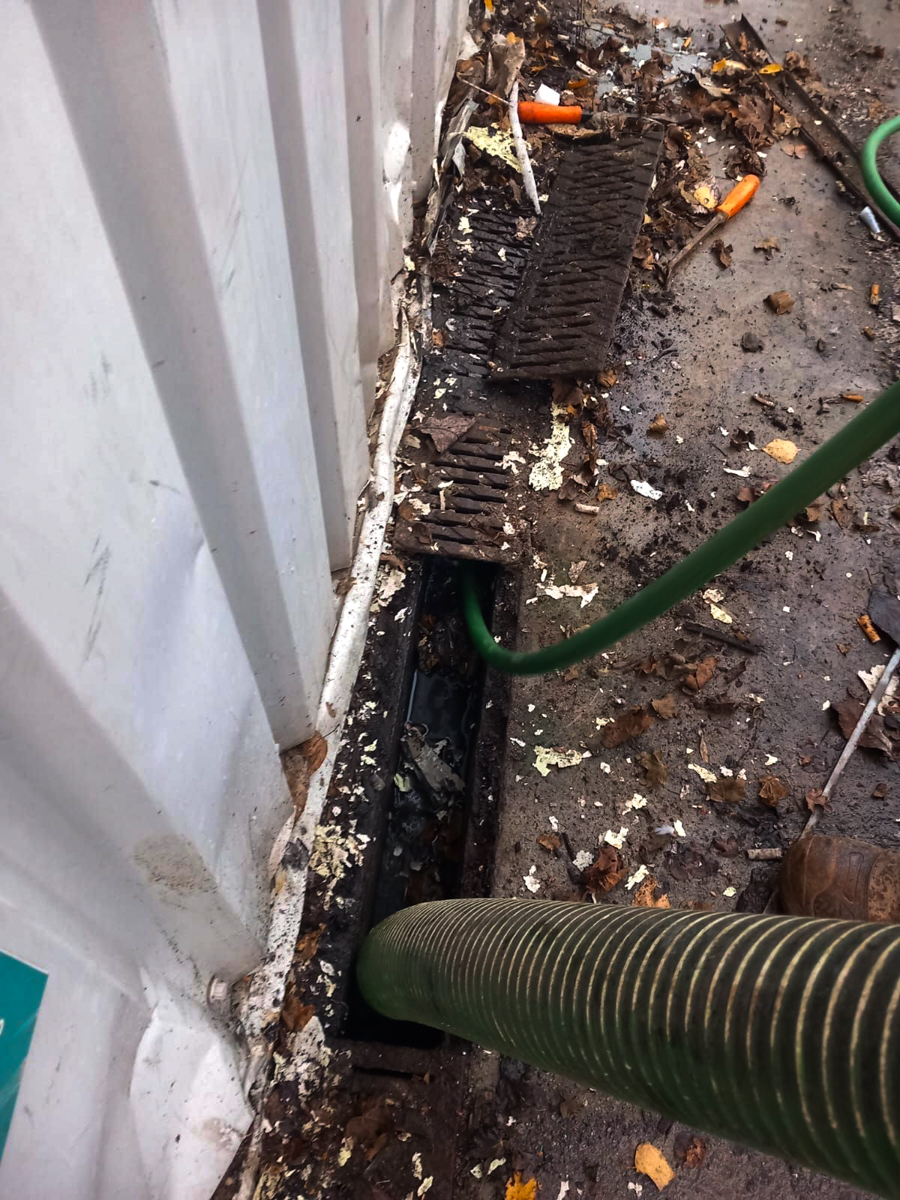 Confined space engineers carrying out fatberg removal